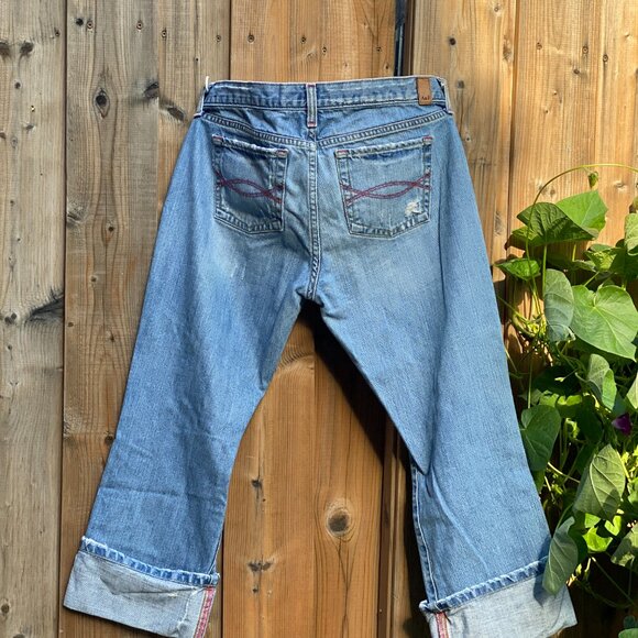 Abercrombie & Fitch Distressed Rolled Cuff Jeans (8R) - Picture 6 of 14